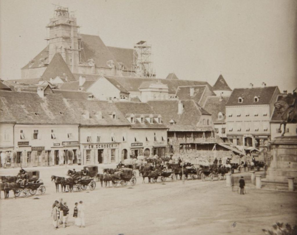 Trg bana Jelačića 1880. godine. Nakon potresa A